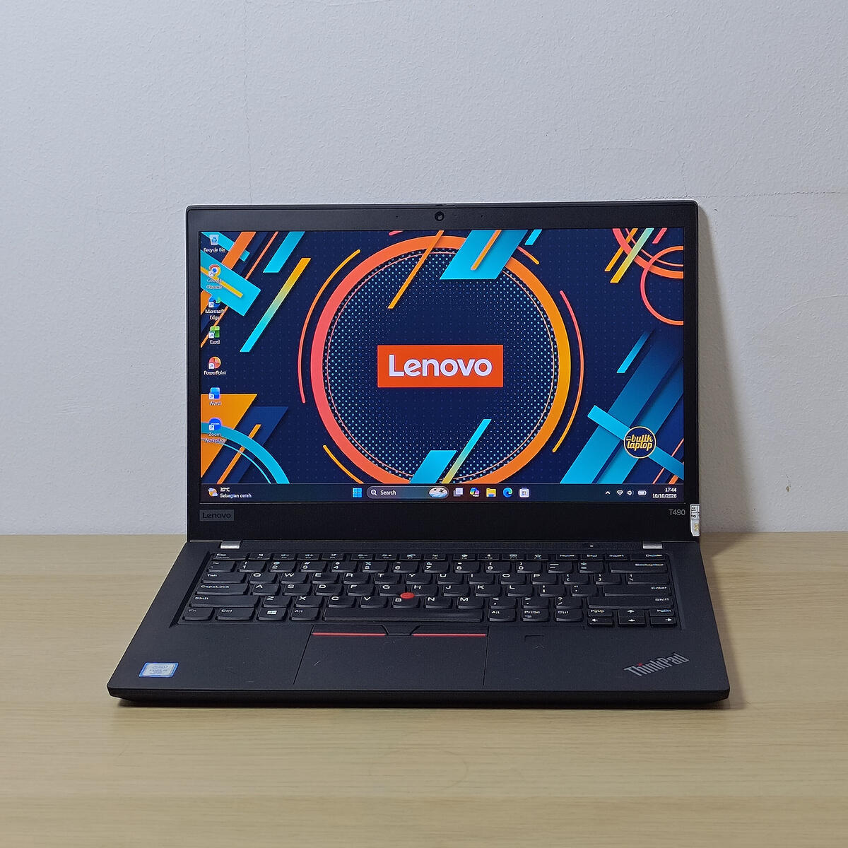 Lenovo Thinkpad T490 Depan Lenovo Thinkpad T490 Depan Butik Laptop